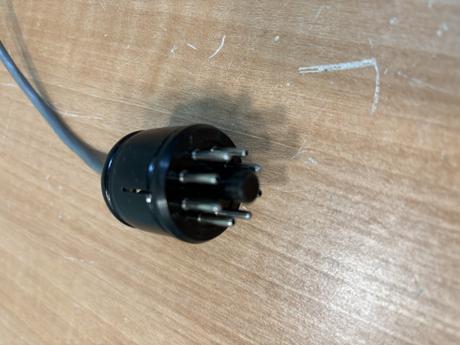cable 8 pin plug
